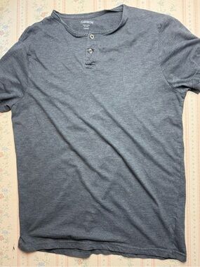 Carbon Men's Short Sleeve Henley Tee in Heather Gray😍